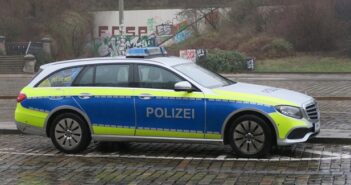 Polizei Bayern: Polizei tötet Hund! (Video)