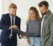 Die Mietkaution: Gesetzliche Regelungen zur Erhebung, Anlage und Auszahlung ( Foto: Adobe Stock-Studio Romantic)