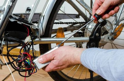 Elektrorad-Tuning: Illegal, gefährlich und oft (Foto: AdobeStock - alexandermils 232398737)