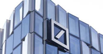 Deutsche Bank übernimmt Numis Corporation und schafft "Deutsche (Foto: AdobeStock - Tobias Arhelger 288402003)
