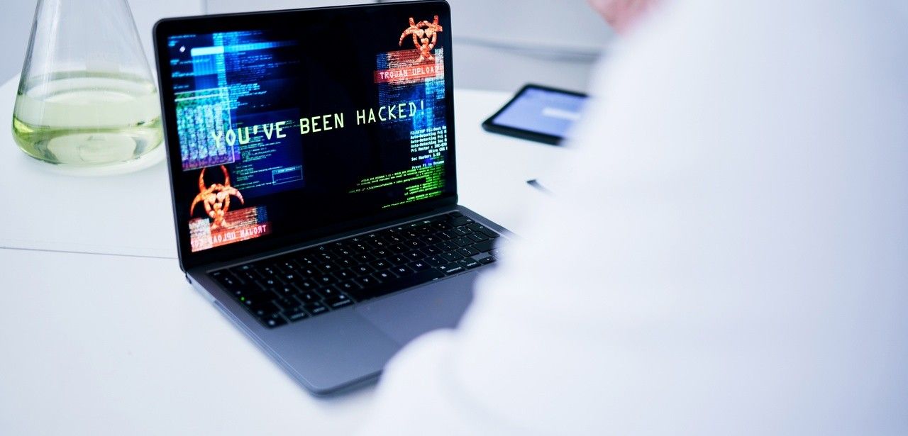 Effektiver Schutz vor Hackerangriffen: Maßnahmen für (Foto: AdobeStock - Sharne T peopleimages.com 618749004)