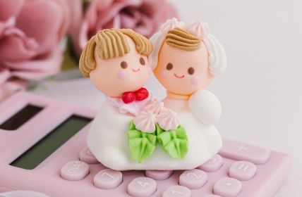 Finanzielle Absicherung nach der Hochzeit: Was Sie wissen (Foto: AdobeStock - shironagasukujira 667420185)