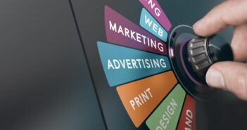 Werbung: Was steckt wirklich dahinter? Werbung dominiert viele Branchen. (Foto: AdobeStock_268138321 Olivier Le Moal)