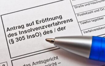 Wege aus der finanziellen Not: Was bei drohender Privatinsolvenz zu beachten ist (Foto: AdobeStock - Stockfotos-MG - 114973513)